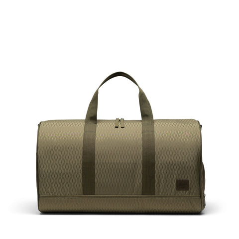Herschel Novel™ Duffle | Su İtici Kumaş Seyahat ve Spor Çantası, 43 L