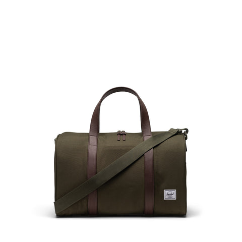 Herschel Novel™ Duffle | Su İtici Kumaş Seyahat ve Spor Çantası, 26.5 L
