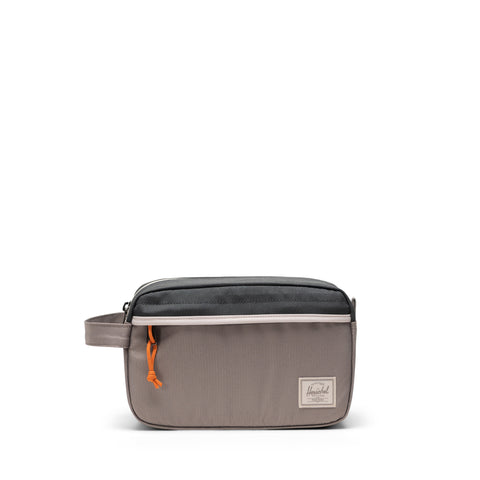 Herschel Chapter | Suya Dayanıklı Kumaş Düzenliyici Seyahat Kiti, Bakım ve El Çantası, 5 L