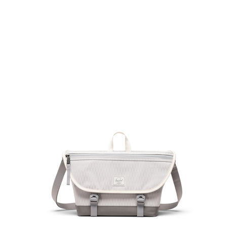 Herschel Cove Küçük Boy | Su İtici Kumaş Postacı Çantası, 7.5 L