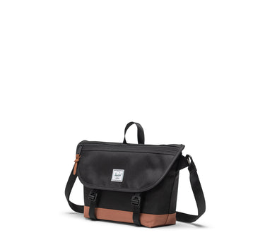 Herschel Cove Small Messenger