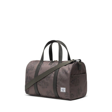 Herschel Novel Duffle Seyahat ve Spor Çantası 26.5L