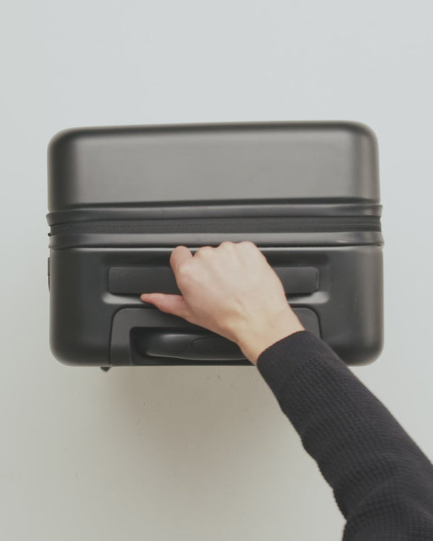 Herschel Heritage™ | Darbeye Dayanıklı Kabin Boy Valiz, 43 L