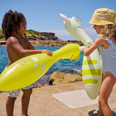 Sunnylife Inflatable Buddy Monster  2'li Şişme Deniz Oyuncağı